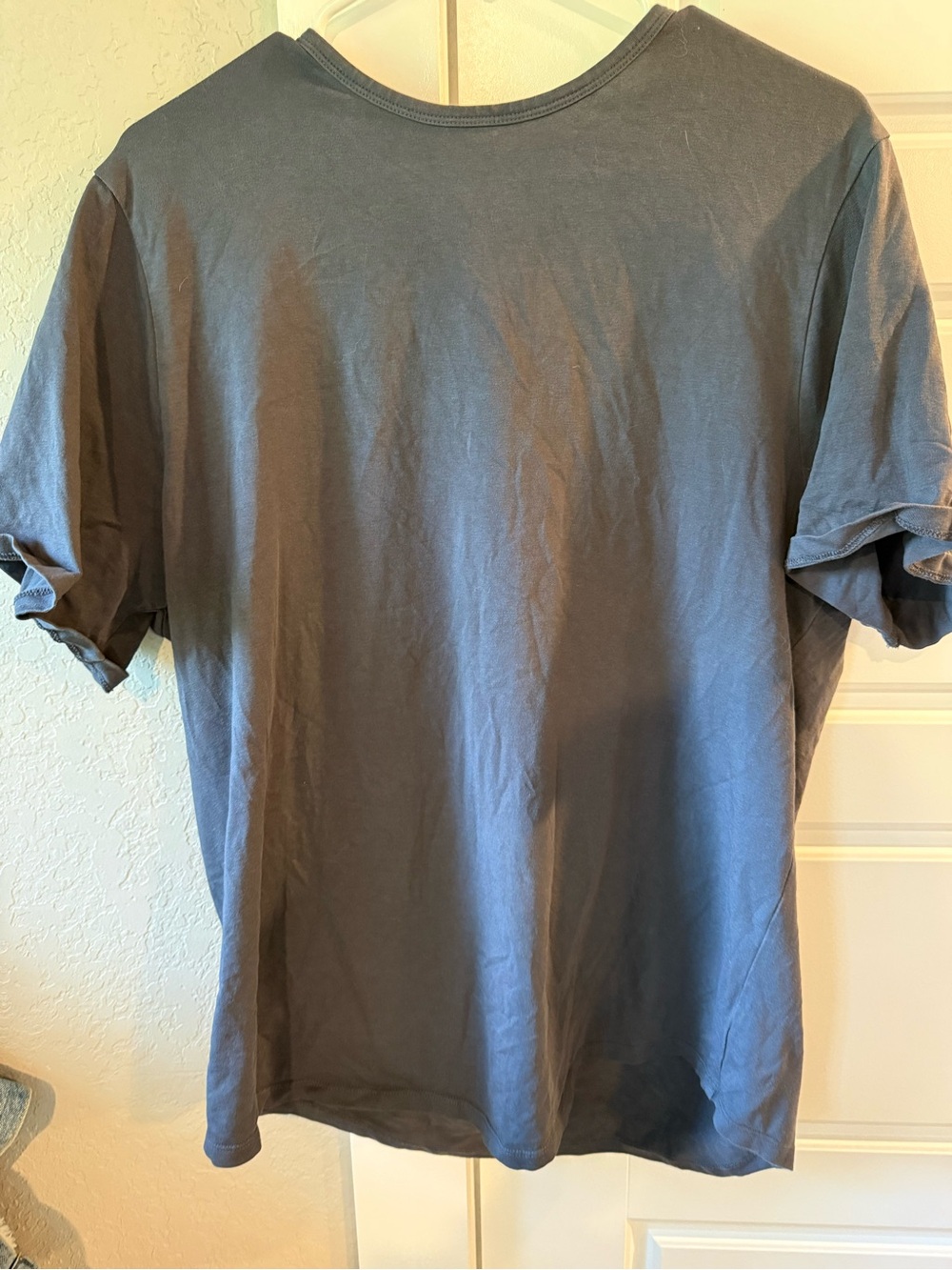 nuuds Short Sleeve Crew Tee in Charcoal Gray and cream men’s large